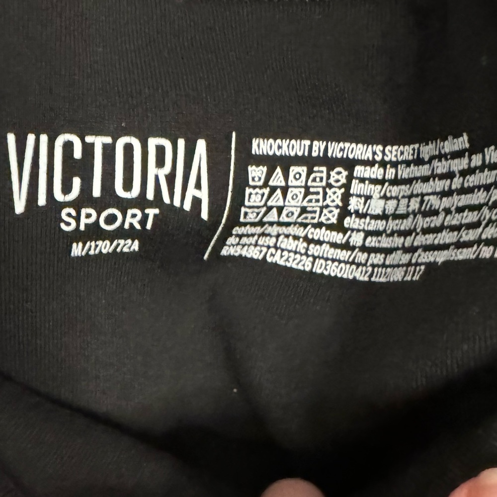 Victoria Secret sport knockout black leggings Sz M